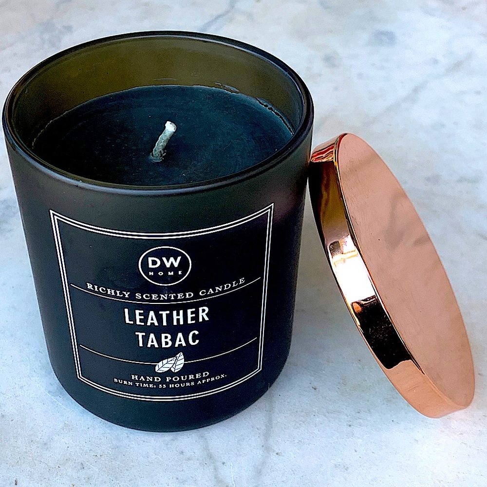 DW HOME CANDLE LEATHER TABAC RICHLY SCENTED NEW